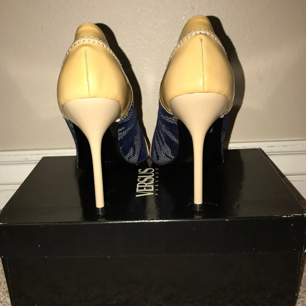 Versus By Versace Navy Chevron Pointed-Toe Heels with Cream Trim